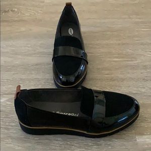 Dr. Scholls raised loafers